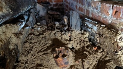 Były ukryte przez wieki. Sensacyjne odkrycie w krypcie pod klasztorem