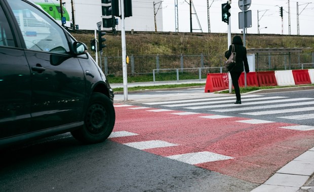 ​Były wiceszef Służby Więziennej potrącił na pasach kobietę. Śledztwo umorzono