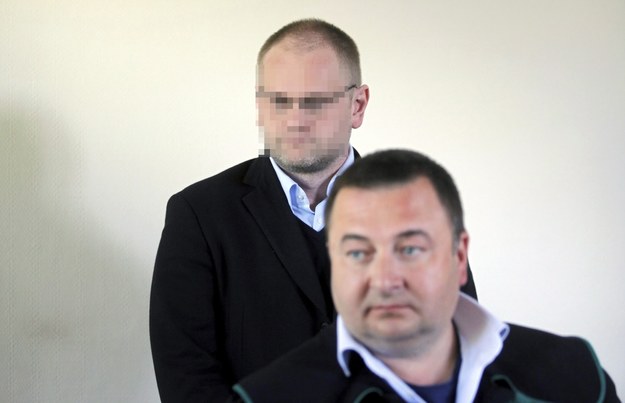 Były właściciel Konsorcjum Finansowo-Inwestycyjnego Colloseum Józef Jędruch (po lewej) z obrońcą podczas procesu w Sądzie Okręgowym /Marek Zimny /PAP