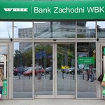 BZ WBK zmienił nazwę na Santander Bank Polska, w weekend zmieni wizualizację oddziałów