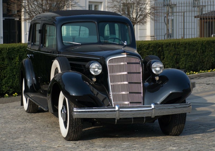 Cadillac 355D zamówiony dla Józefa Piłsudskiego. Rekonstrukcja pojazdu zajęła ponad rok /fot. Bartosz Krupa /Agencja SE/East News