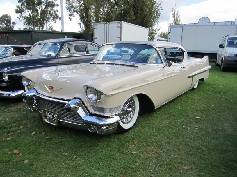 Cadillac DeVille z 1957 roku /Wikipedia /INTERIA.PL