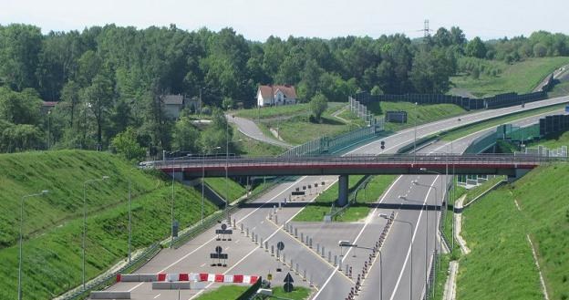 Cała autostrada jest gotowa. Tylko most nie... /RMF