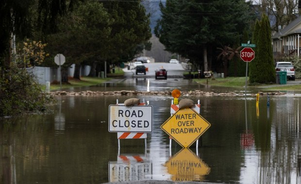 Całe miasto zmuszone do ewakuacji z powodu powodzi w stanie Waszyngton 