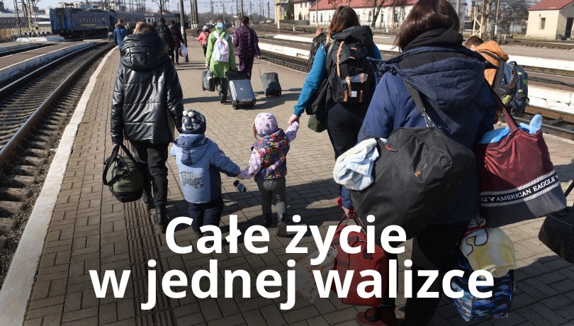 Całe życie w jednej walizce – reportaż Mateusza Chłystuna /Shutterstock