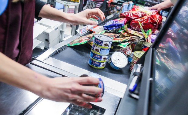 Całkowity zakaz handlu w niedzielę uchwalony! Zacznie obowiązywać od 2020 roku 