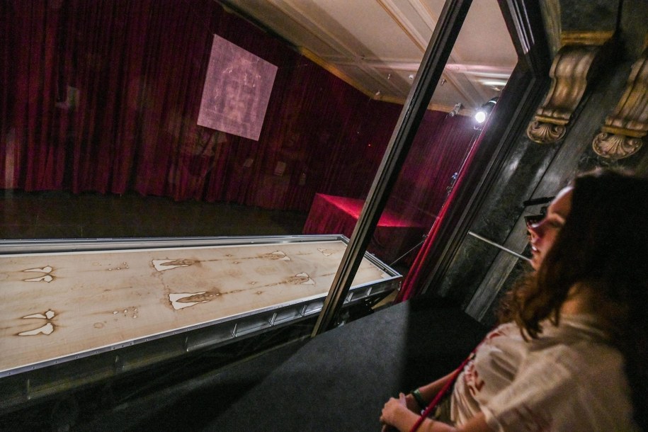 Całun Turyński jest przechowywany w tamtejszej katedrze od 1578 roku /ALESSANDRO DI MARCO  /PAP/EPA