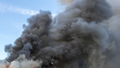 Cały obiekt w ogniu. Duży pożar w Pomorskiem