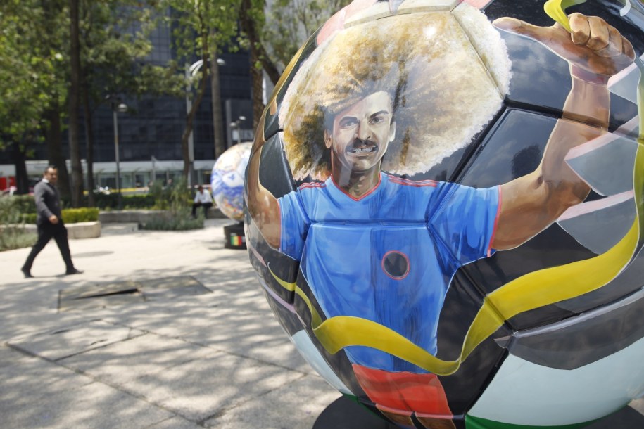 Cały świat przygotowuje się do mundialu w Rosji /	PAP/EPA/SASHENKA GUTIÉRREZ /PAP