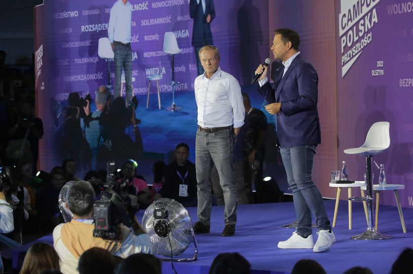 Campus Poland of the Future. Tusk: I am not from Neonówka