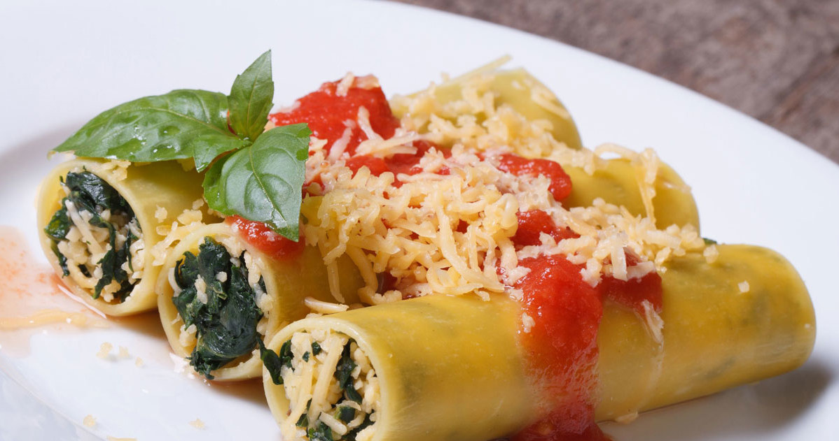 Cannelloni w sosie śmietanowym /123RF/PICSEL