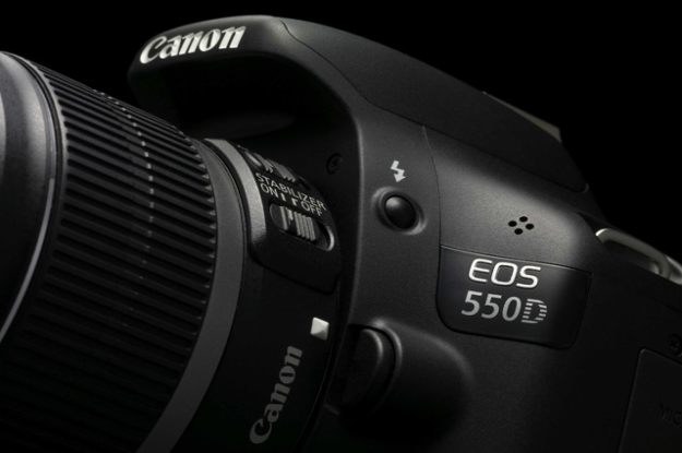 Canon EOS 550D - seria EOS cieszy się dużą popularnością, także w naszym kraju /materiały prasowe