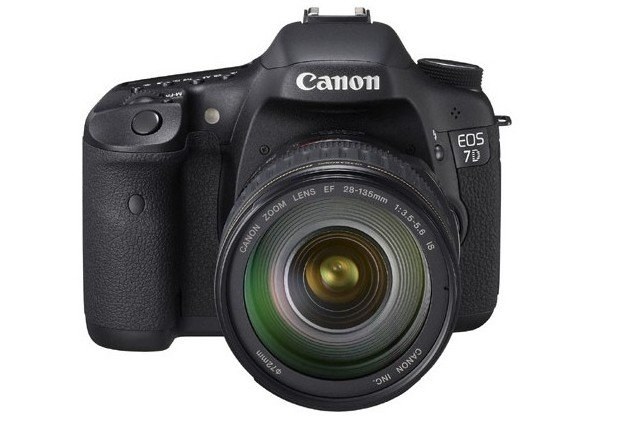 Canon EOS 7D /materiały prasowe