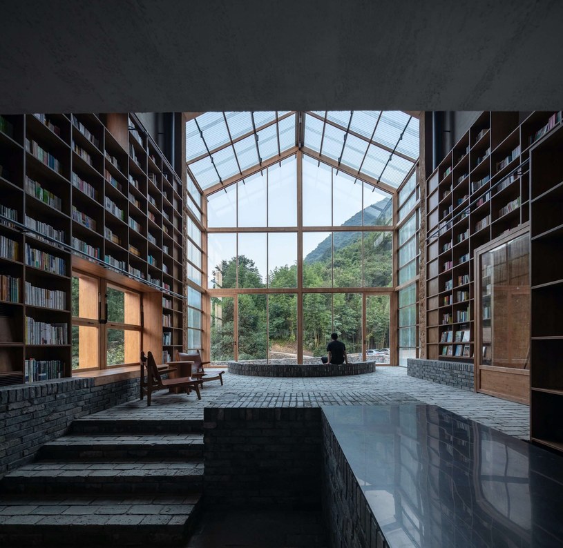 Capsule Hostel and Bookstore, czyli Światowe Wnętrze Roku 2021 /ateliertaoc /materiały prasowe