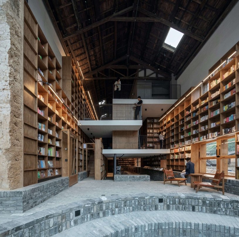 Capsule Hostel and Bookstore, czyli Światowe Wnętrze Roku 2021 /ateliertaoc /materiały prasowe