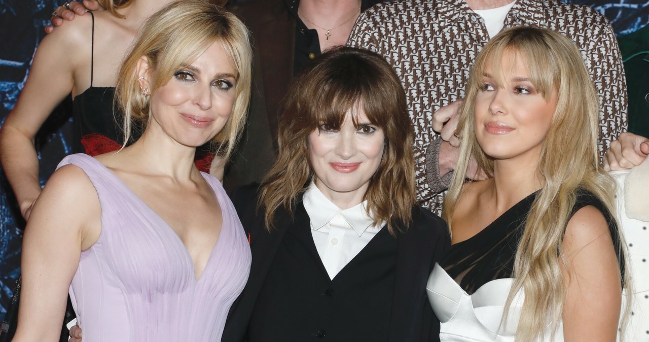 Cara Buono, Winona Ryder i Millie Bobby Brown /Rex Features/EAST NEWS /East News