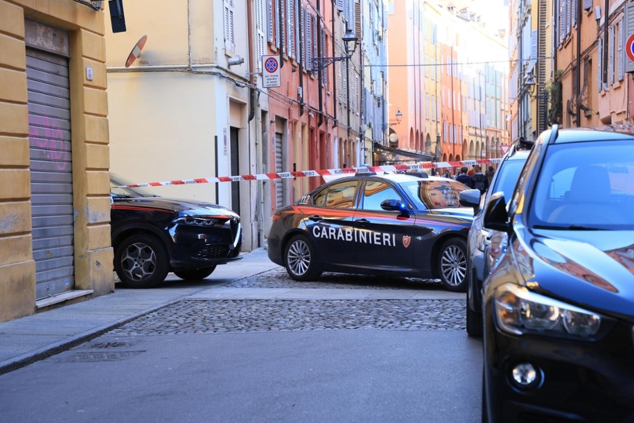 Carabinieri w Modenie /PAP/EPA/GIORGIA BASSOLI /PAP