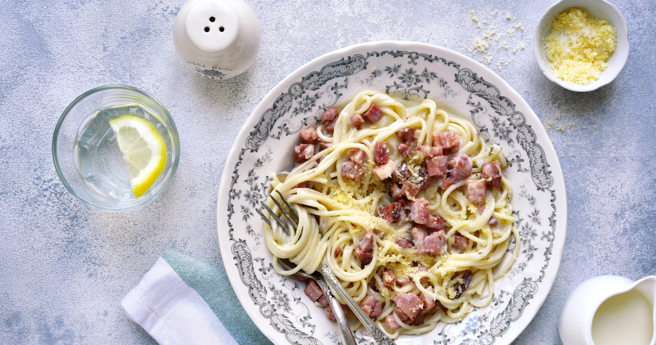 Carbonara to proste, włoskie danie z makaronem i boczkiem /lilechka75 /123RF/PICSEL