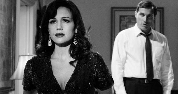 Carla Gugino i Rufus Sewell w scenie z filmu "Hotel Noir" /materiały prasowe