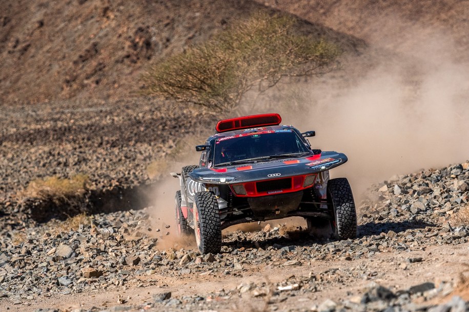 Carlos Sainz na trasie Rajdu Dakar /Aaron Wishart /PAP/EPA