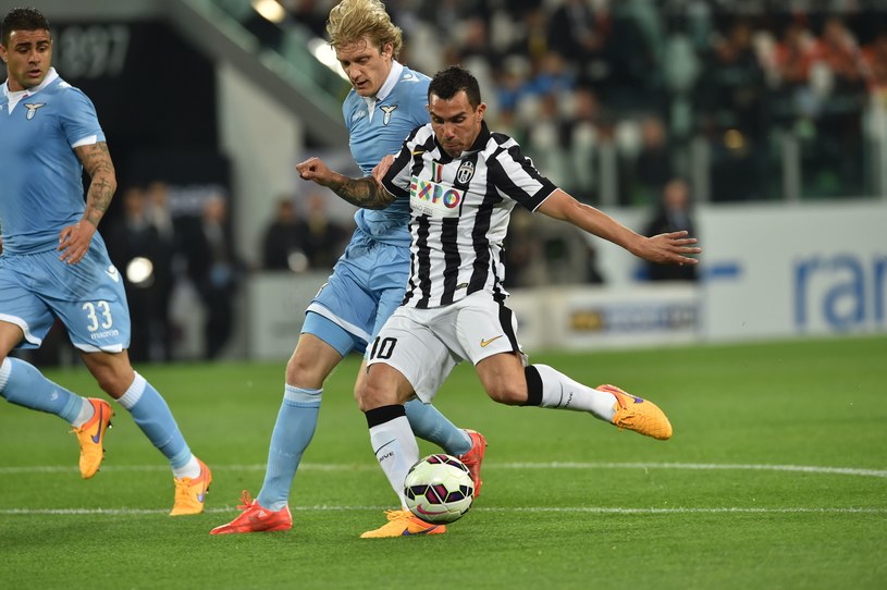 Carlos Tevez strzela gola dla Juventus /AFP