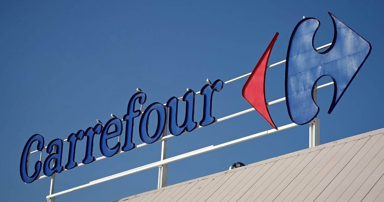 Carrefour przecenia porcelanę od Magdy Gessler. Tą stylową zastawę stołową kupisz za mniej niż 10 zł /adobestock /INTERIA.PL