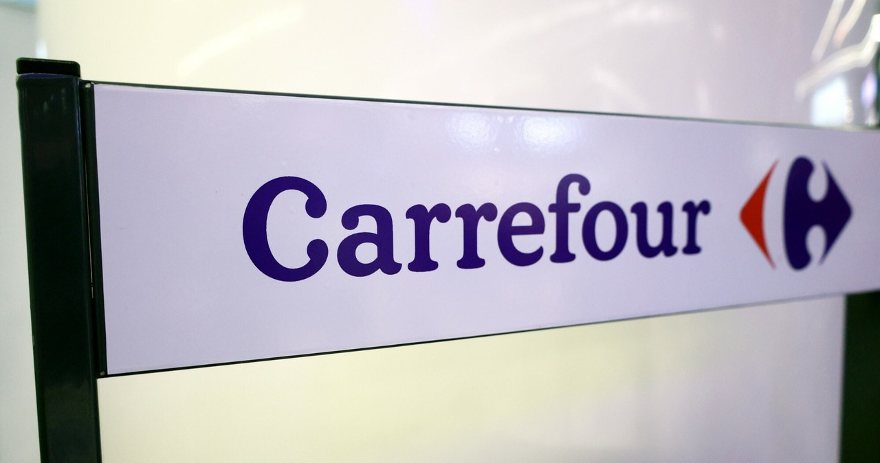 Carrefour zapłaci karę za nielegalne zapisy w umowach z franczyzobiorcami? To może być nawet 200 mln euro /Michal Zebrowski /East News