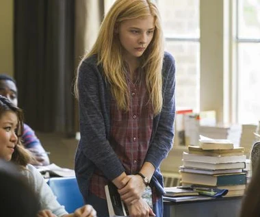 Carrie wraca do szkoły