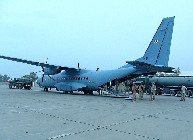 CASA C-295 na lotnisku Al-Kut w Iraku /fot. Marcin Ogdowski /INTERIA.PL