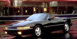 Cascada to pierwszy kabriolet Buicka od 25 lat. Ostatnim z nich był model Reatta z 1991 roku. /Buick