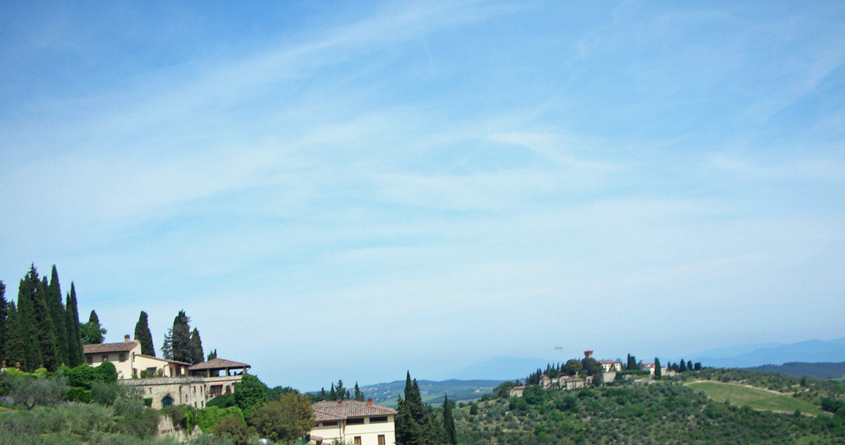 Castello di Verrazzano (po lewej) /Styl.pl