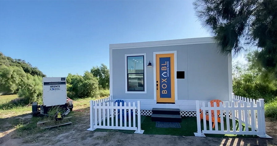 "Castila" - przykładowy dom stawiany przez Boxabl. W takie "rezydencji" ma urzędować Elon Musk /materiały prasowe