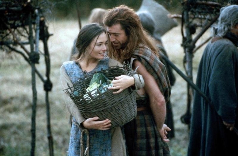 Catherine McCormack i Mel Gibson jako Murron MacClannough i William Wallace /Image Capital Pictures / Film Stills /Agencja FORUM