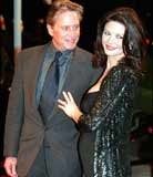 Catherine Zeta Jones z mężem Michaelem Douglasem /INTERIA.PL