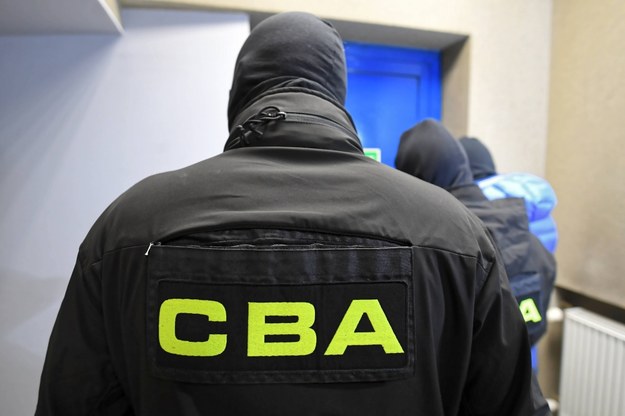 CBA zatrzymała cztery osoby wyłudzające VAT za pomocą fikcyjnych faktur /	Grzegorz Michałowski   /PAP