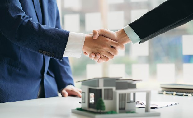 CBA zatrzymało 17 osób. Oszustwa finansowe na 200 mln złotych 