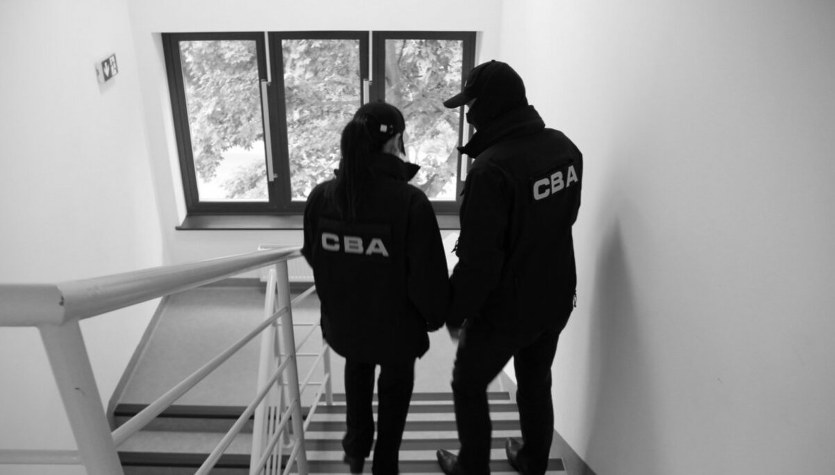 ​CBA zatrzymało notariusza i byłego wykładowcę