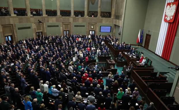 CBOS: PiS faworytem w wyborach do Sejmu