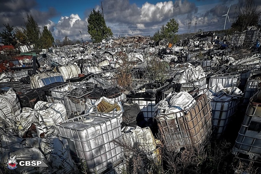 CBŚP robiło gang śmieciowy /CBŚP /