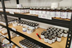 CBŚP rozbiło gang produkujący nielegalne anaboliki