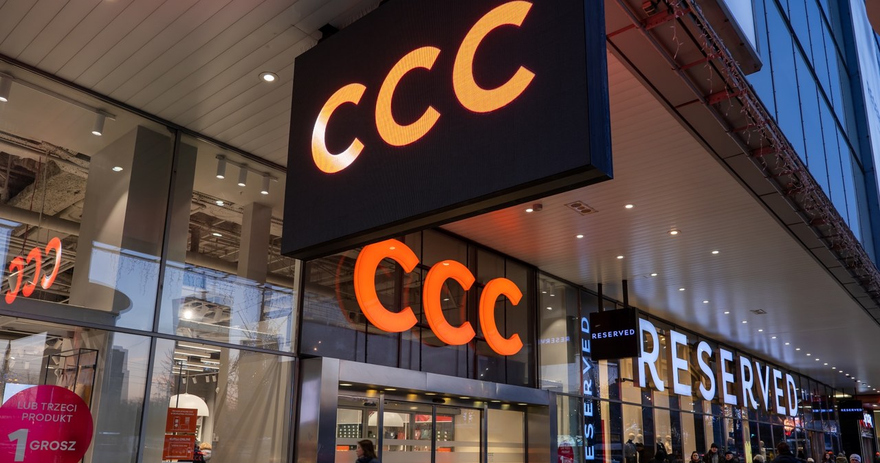 CCC: ruch w sklepach o połowę mniejszy . /123RF/PICSEL