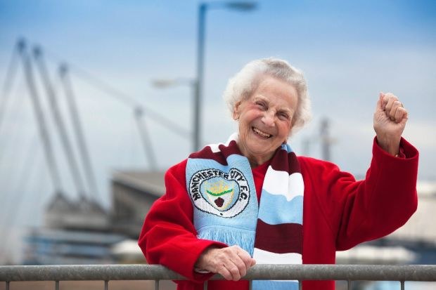 Celia Hodkin - 88 letnia "maskotka" Manchesteru City /AFP