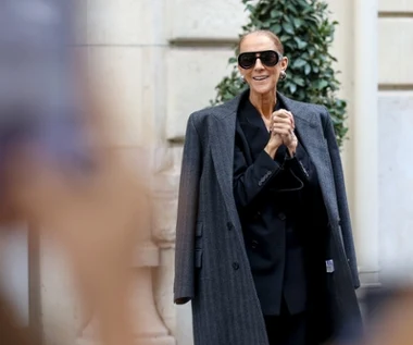 Celine Dion boso na masce samochodu. Nagranie z fanami podbija sieć