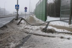 Celiński uderzył autem w ekran dźwiękochłonny – zobacz miejsce wypadku 