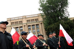 Celnicy protestują w Warszawie. "Minister finansów hamulcem dobrej zmiany"