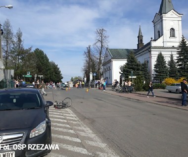 Celowo wjechał w grupę pieszych i rowerzystów pod kościołem