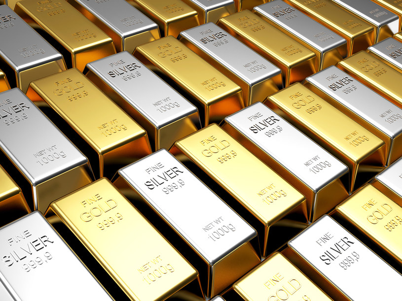 Cena złota pobiła historyczne rekordy. Srebro jest najdroższe od ponad 15 lat /123RF/PICSEL