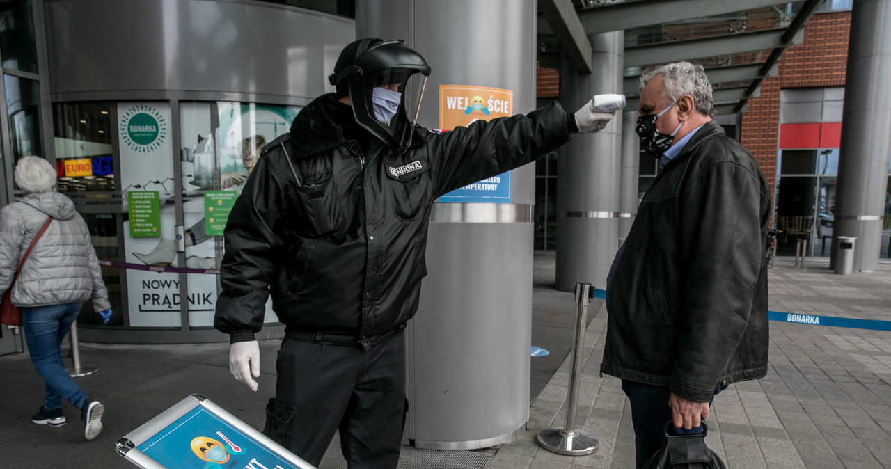 Centra handlowe powoli zapominają o koszmarze z czasów pandemii koronawirusa /Anna Kaczmarz /Getty Images