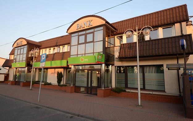 Centrala banku spółdzielczego SK Bank w Wołominie (zdj. archiwalne z 11.08.2015 r.), fot.B.Zborowski /PAP