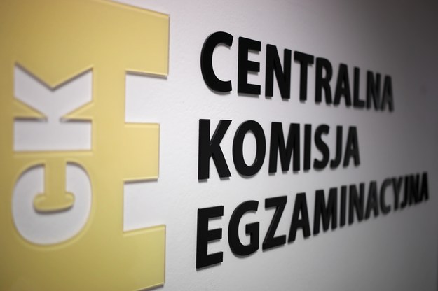 Centralna Komisja Egzaminacyjna /Tomasz Gzell /PAP